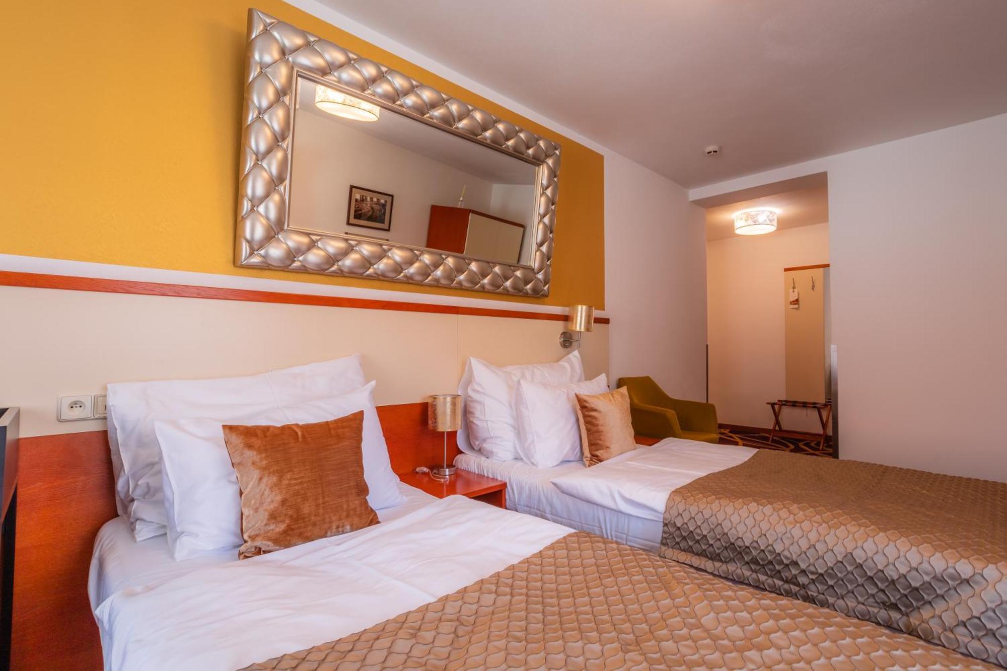 Bellevue Hotel Чеський Крумлов Екстер'єр фото