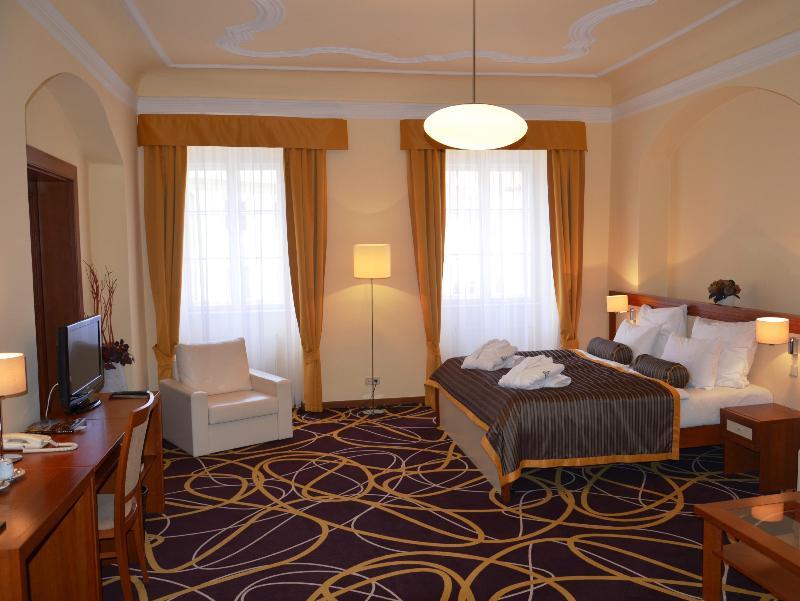Bellevue Hotel Чеський Крумлов Екстер'єр фото
